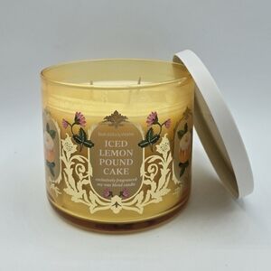 Bath & Body Works Iced Lemon Pound Cake 3 wick Candle
